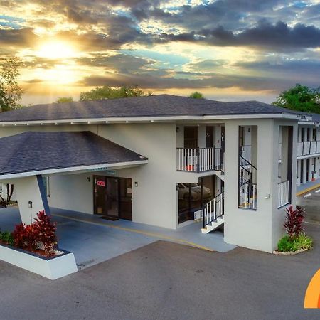 Sunshine Inn Kissimmee Exterior photo